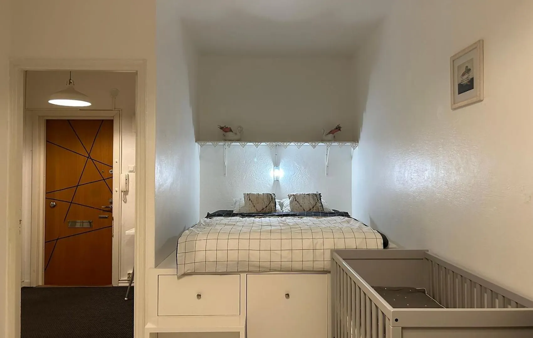 2 Rooms Family Flat In Helsinki City Centre 0*,  Finlandia